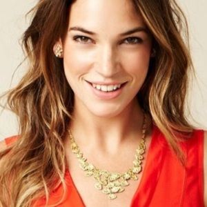 Stella and Dot Georgia lace necklace